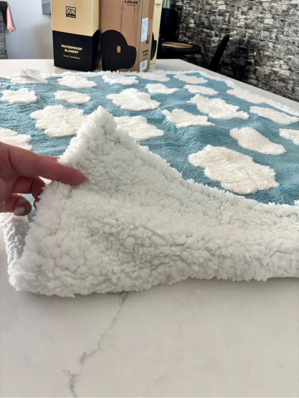 N/A waterproof blanket